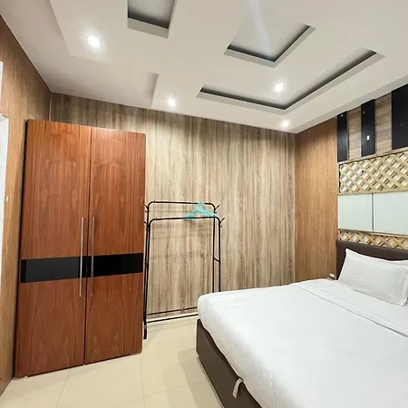 25 Immergrun House * Żebbuġ